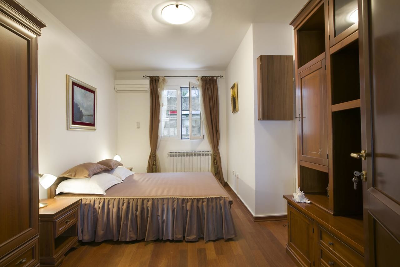 Апартаменты Apartments Royal Holiday Свети-Стефан