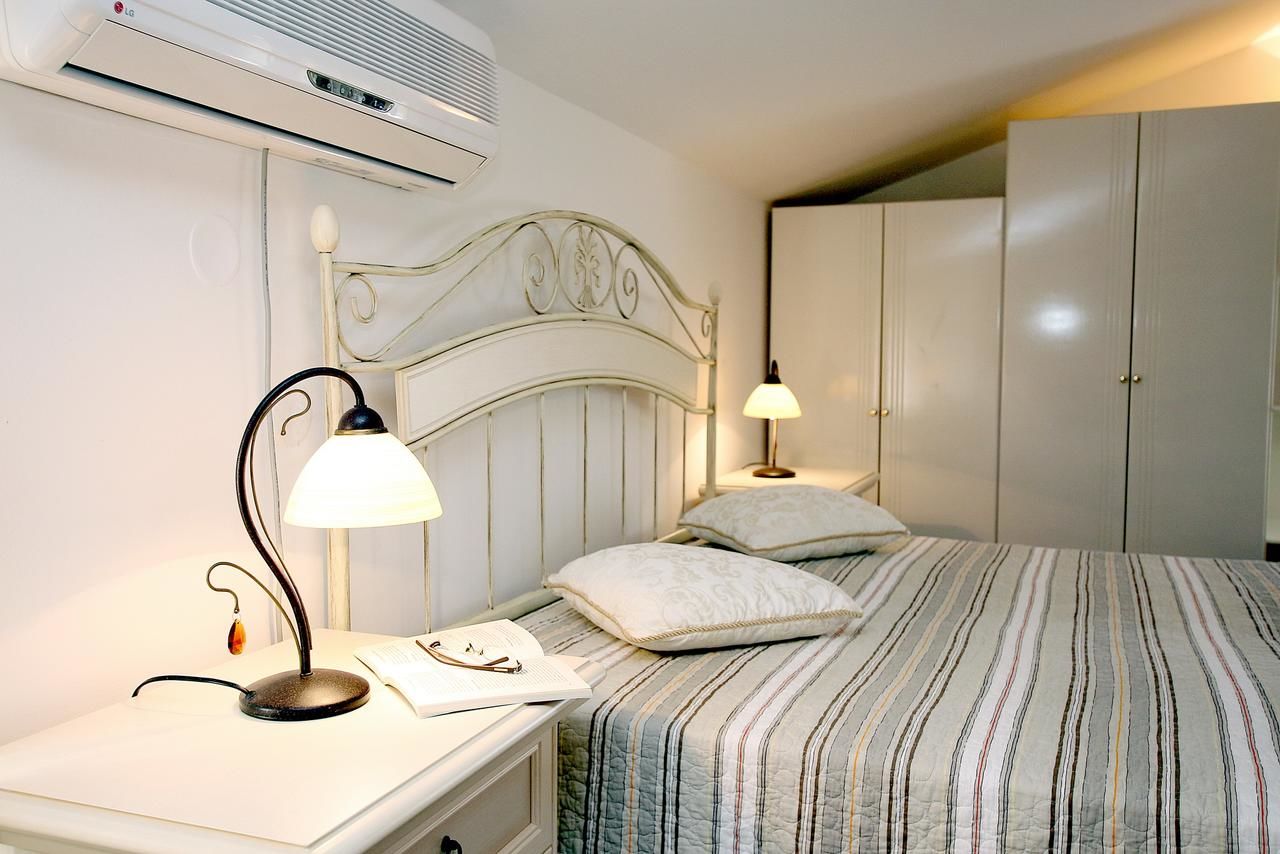 Апартаменты Apartments Royal Holiday Свети-Стефан