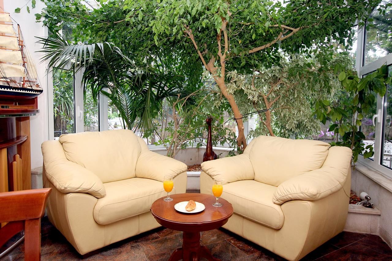 Апартаменты Apartments Royal Holiday Свети-Стефан-35