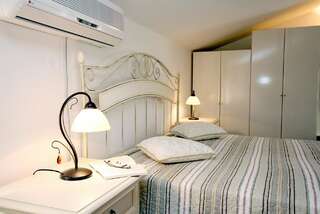 Апартаменты Apartments Royal Holiday Свети-Стефан Апартаменты в пентхаусе-2