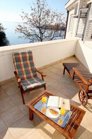 Апартаменты Apartments Royal Holiday Свети-Стефан Апартаменты Делюкс-4