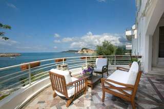 Апартаменты Apartments Royal Holiday Свети-Стефан Улучшенные апартаменты-18