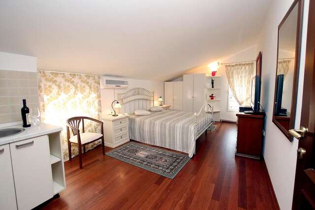 Апартаменты Apartments Royal Holiday Свети-Стефан-28