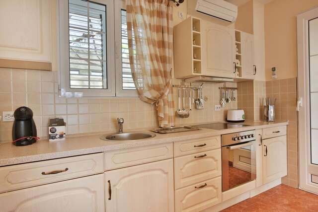 Апартаменты Apartments Royal Holiday Свети-Стефан-31
