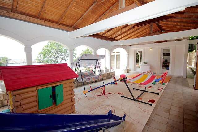 Апартаменты Apartments Royal Holiday Свети-Стефан-45