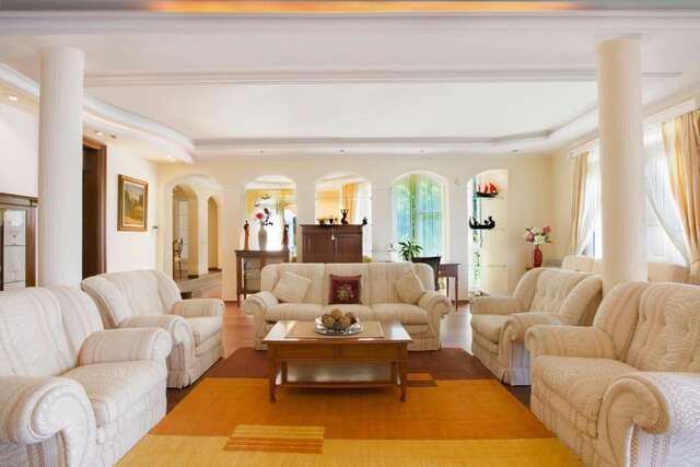 Апартаменты Apartments Royal Holiday Свети-Стефан-54