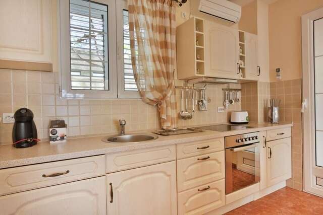Апартаменты Apartments Royal Holiday Свети-Стефан-61