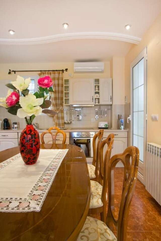 Апартаменты Apartments Royal Holiday Свети-Стефан-63