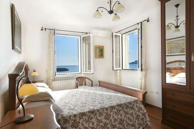 Апартаменты Apartments Royal Holiday Свети-Стефан-10